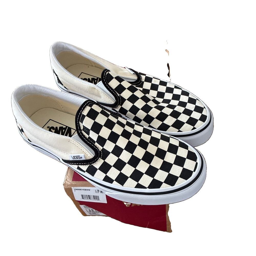 NIB Vans Classic Slip On Checkerboard Black White M Size 7 Wmn 8.5 VN000EYEBWW - Picture 3 of 9